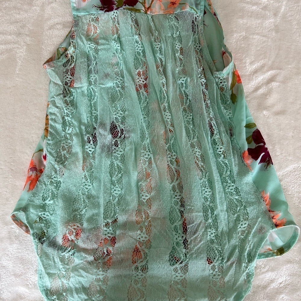 Teal floral sleeveless blouse - Picture 2 of 2